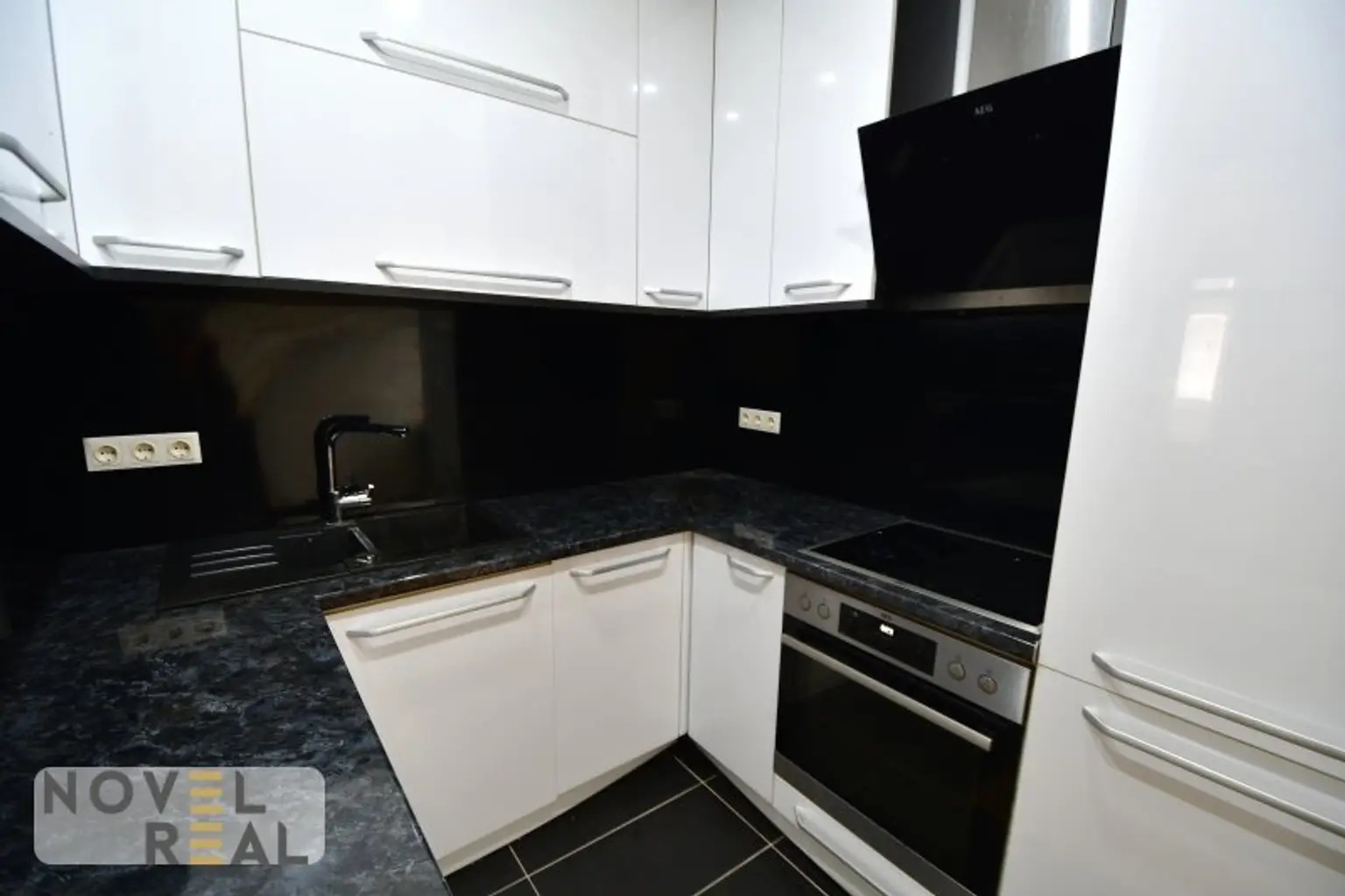 ALTBAU-WOHNUNG MIT AUSSGEWÖHNLICHER FLEXIBILITÄT UND RAUMNUTZUNG IM "SUPERGRÄTZL FAVORITEN"