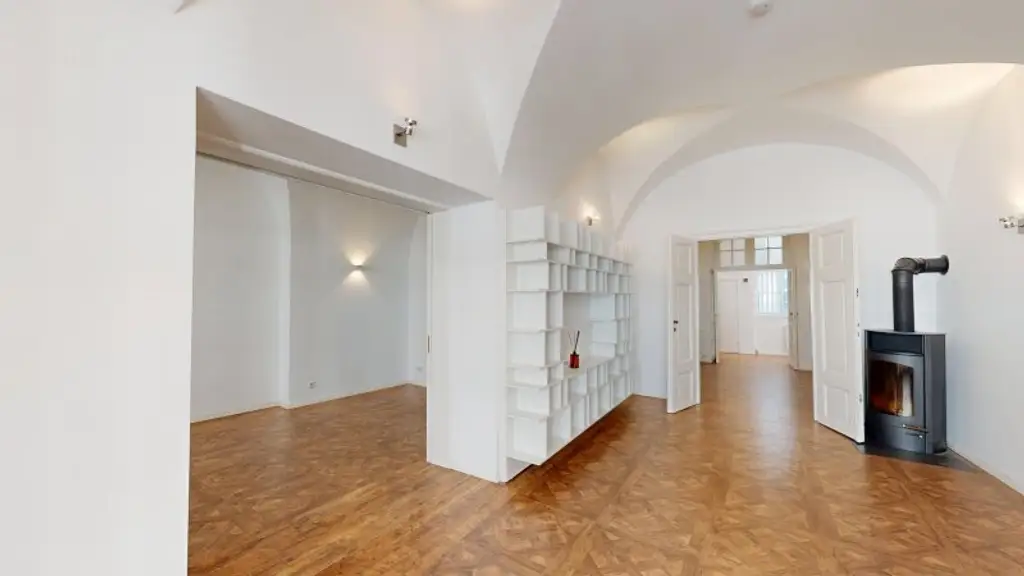 Stilvolle Altbauwohnung im Herzen Wiens, nahe Stephansplatz