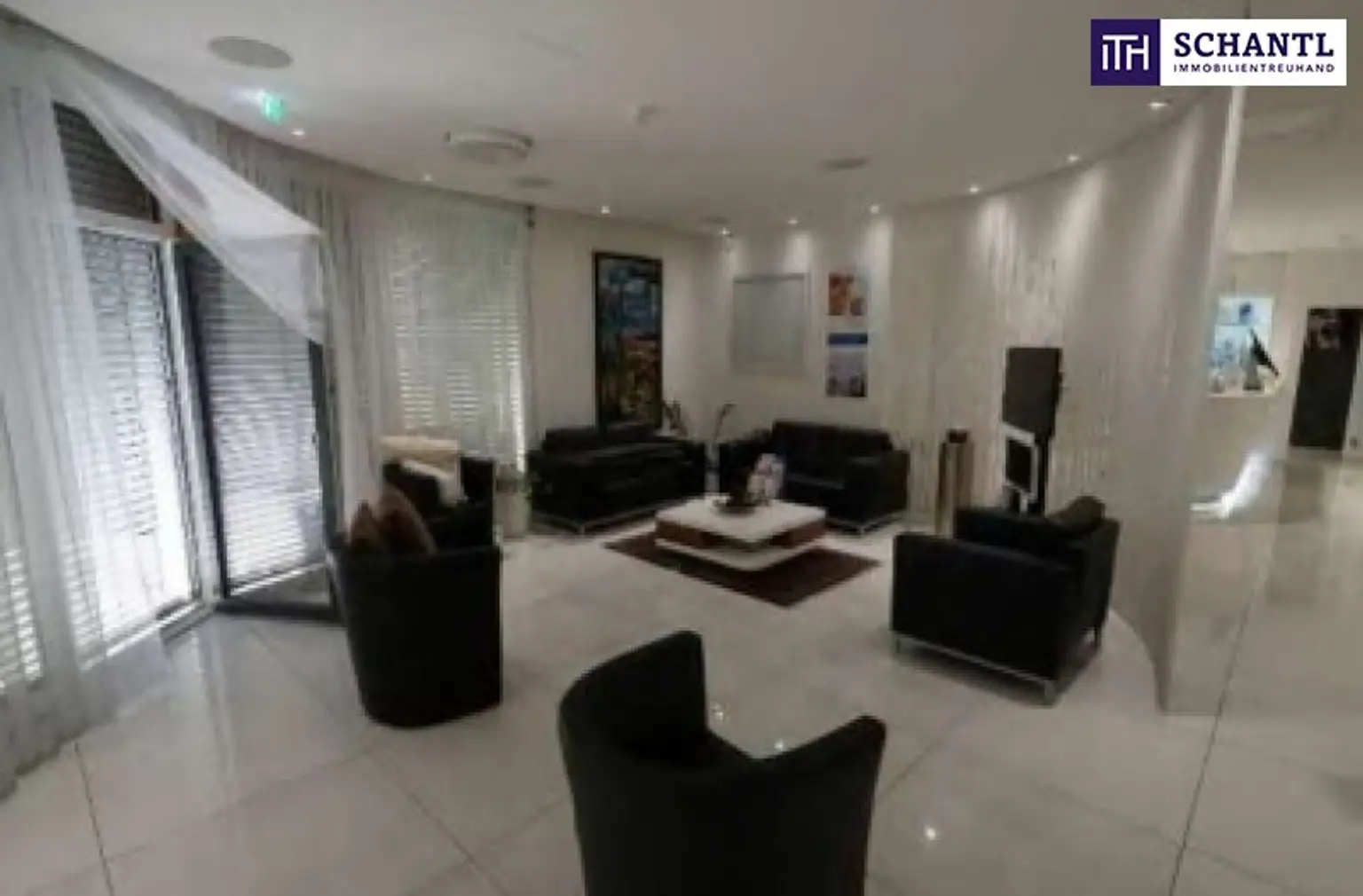 TOP Anlageobjekt in Feldkirchen bei Graz! Modernes Wohn- und Ordinationshaus mit Zahnarztpraxis im Erdgeschoss und großzügiger Mietwohnung im Obergeschoss!