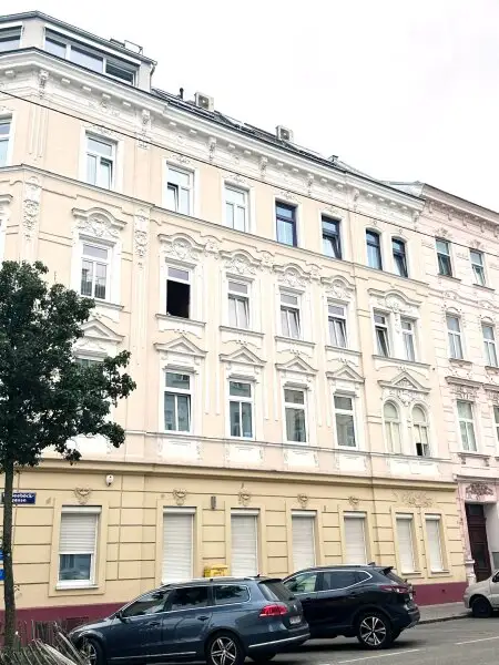 Ein Zuhause für Ästheten und Liebhaber stilvoller Altbaukultur mit knapp 94m² | 8m² Balkon - 1160 Wien