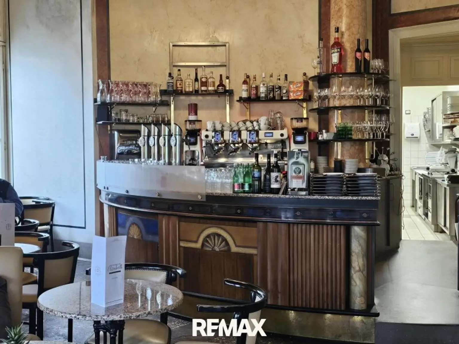 die Bar