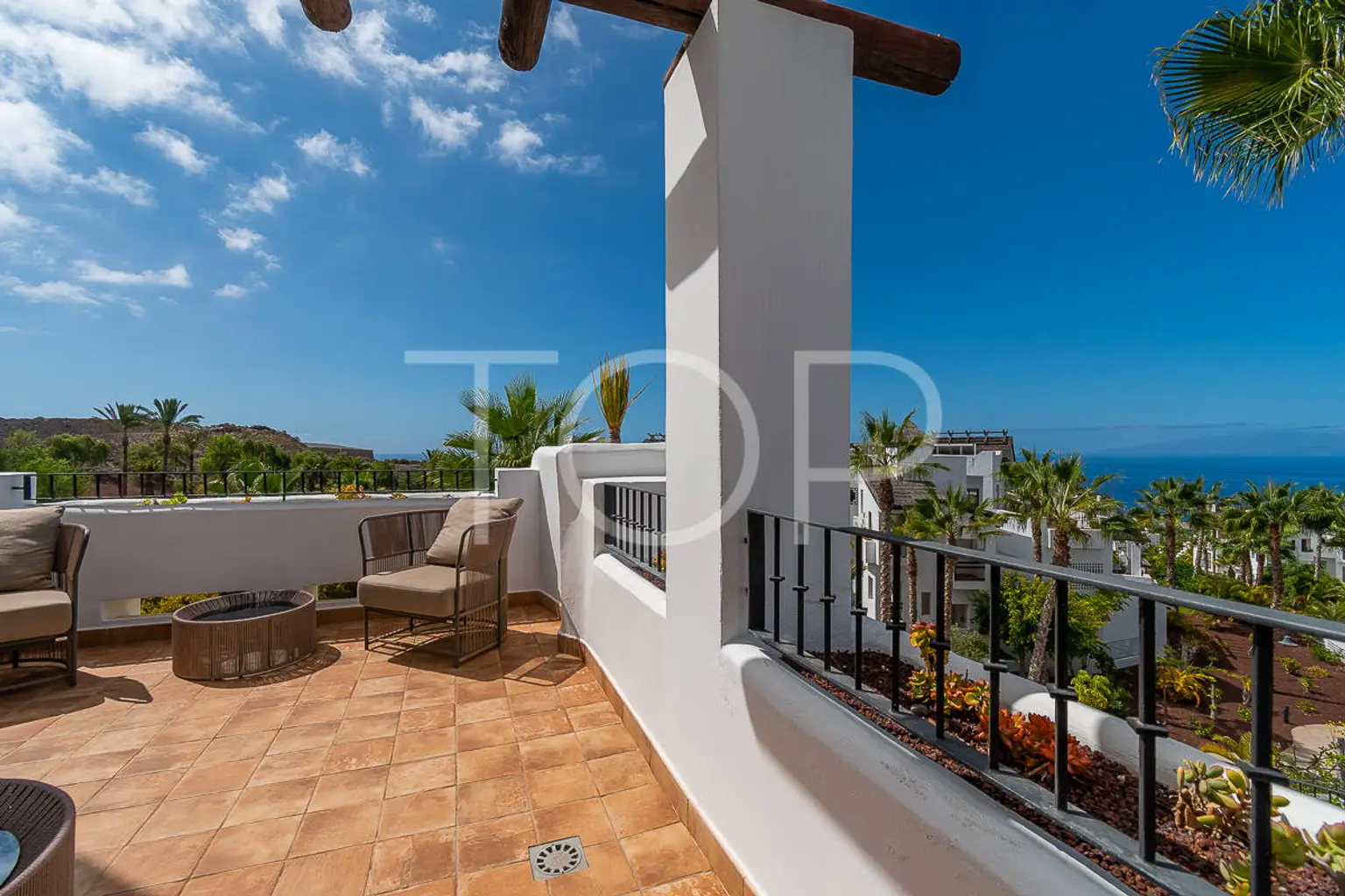 Lujoso y amplio apartamento con vistas al mar en el exclusivo Abama Golf Resort