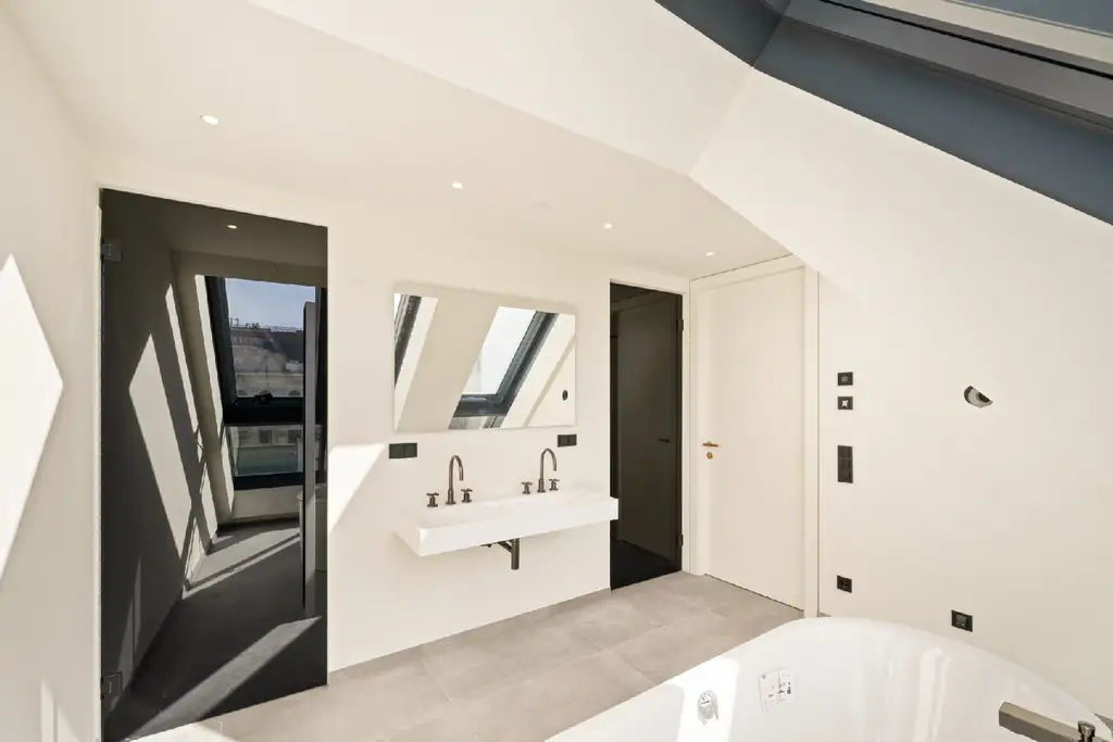 Top-Penthouse am Naschmarkt mit spektakulärer Dachterrasse und atemberaubendem Blick über Wien