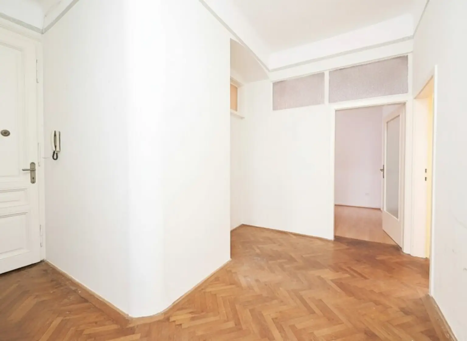 ++NEW++  ALTBAU-CHARME & flexibler Grundriss!  Luxury Ausführung in begehrter Lage des 18. Bezirks! Ebner-Eschenbach-Park