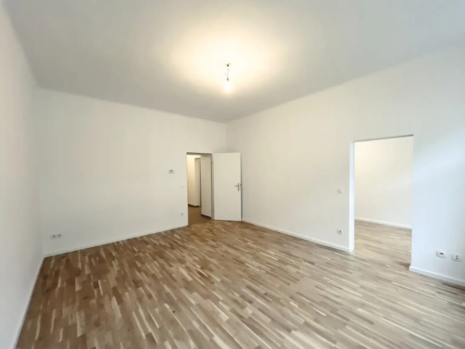 Freundliche und effiziente 3-Zimmerwohnung in schön saniertem Haus