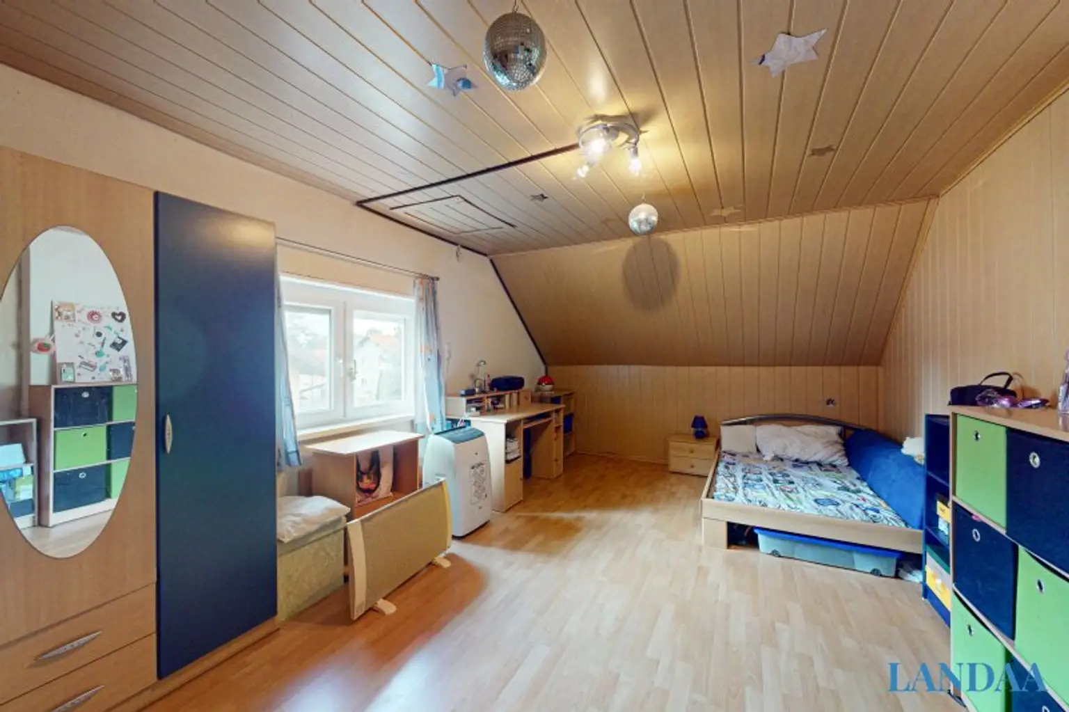 Einfamilienhaus im Grünen