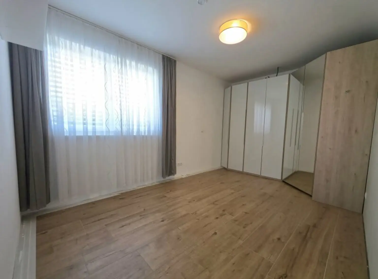 Zimmer 1