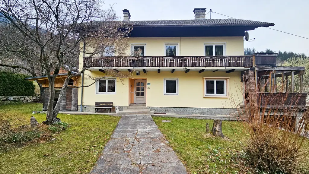 Bergblick inklusive !  Großzügiges Wohnhaus - Ferienhaus, Appartementhaus in Kötschach - Mauthen - Hermagor