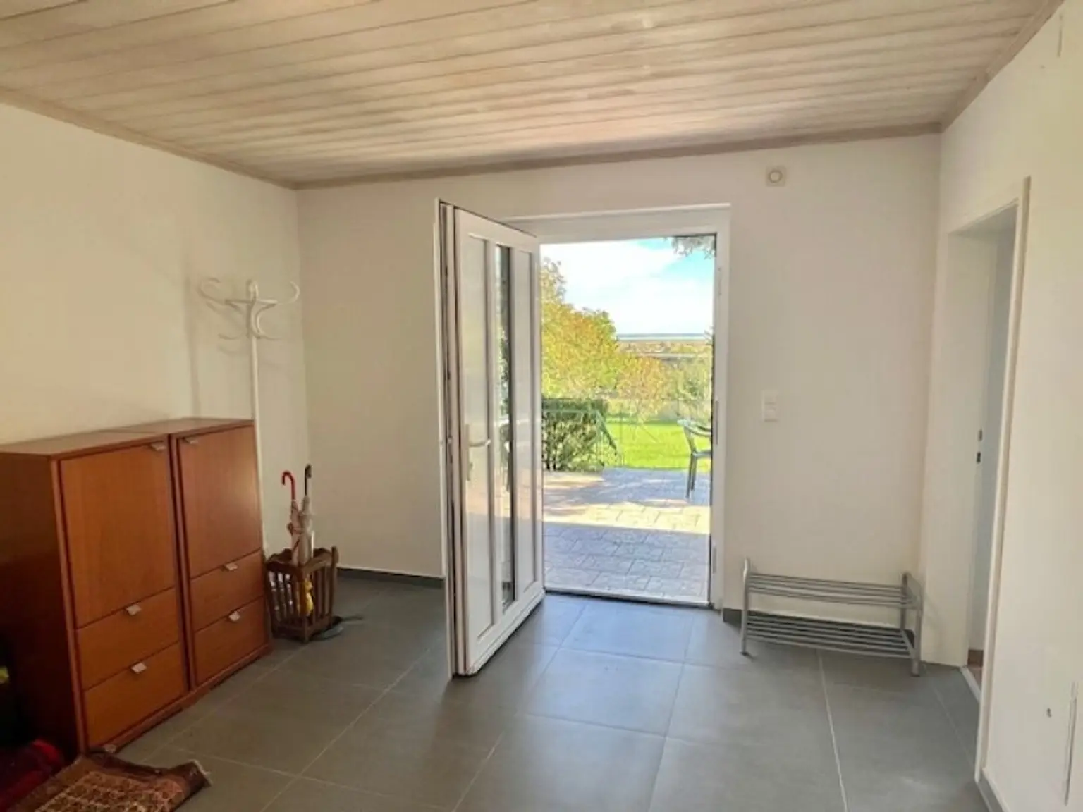 Seeblick inklusive! Bungalow mit 3 Schlafzimmern und charmantem Garten- mit Erweiterungsmöglichkeit!