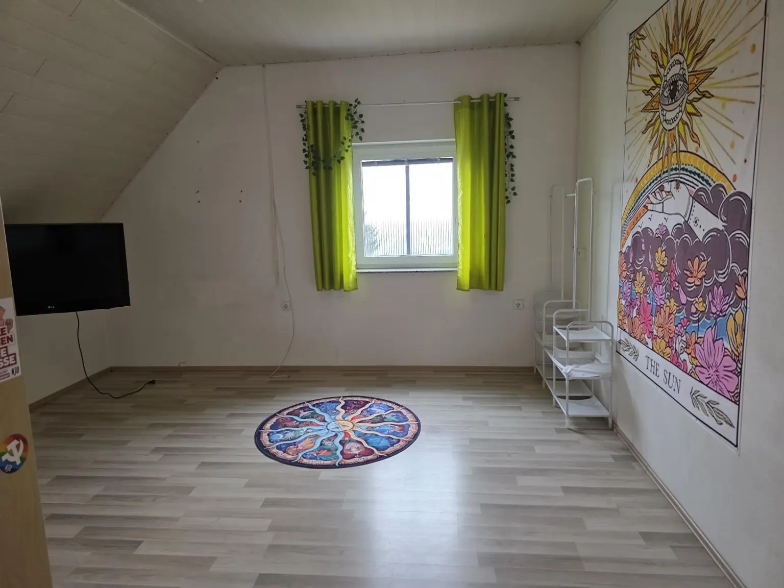 Herrliche Aussichtslage - viel Grund!