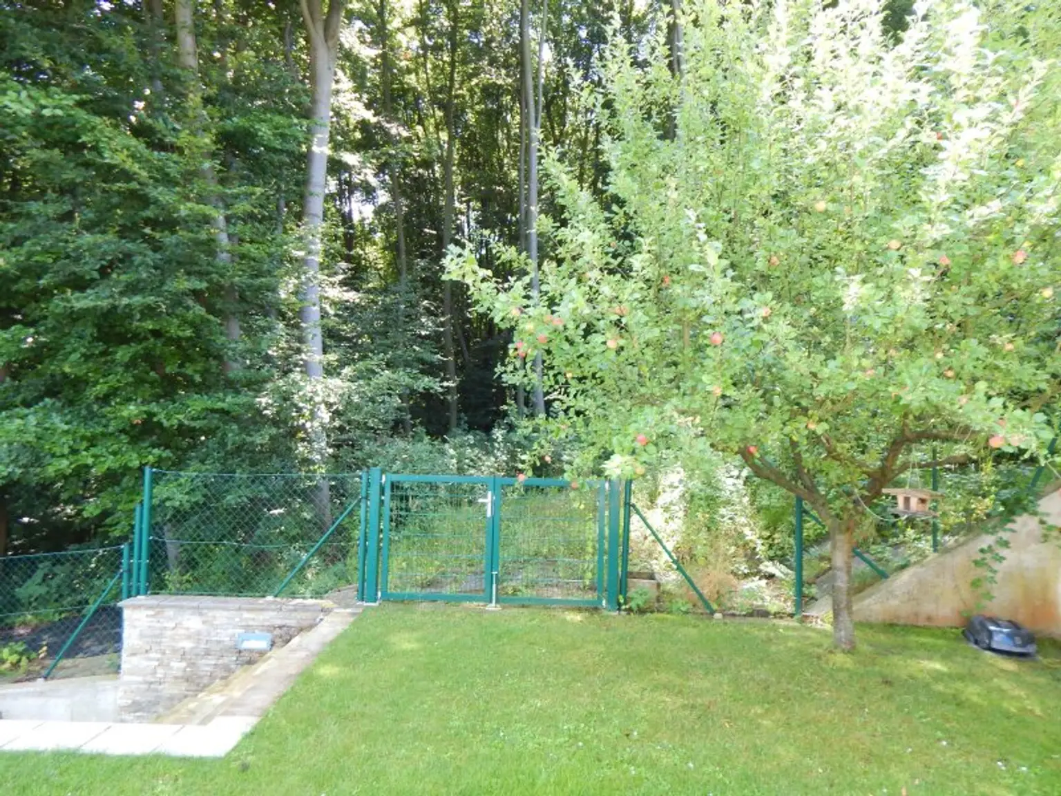 "Wohntraum" Villa mit Pool - Fernblick und direkten Zugang zum Wald