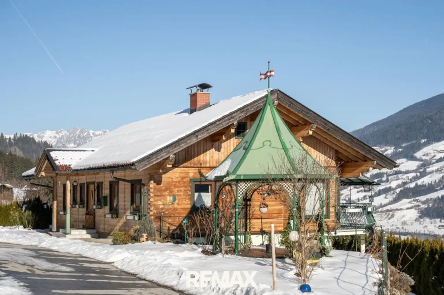 "Landwirtschaft mit Tischlerei in St. Johann im Pongau"
