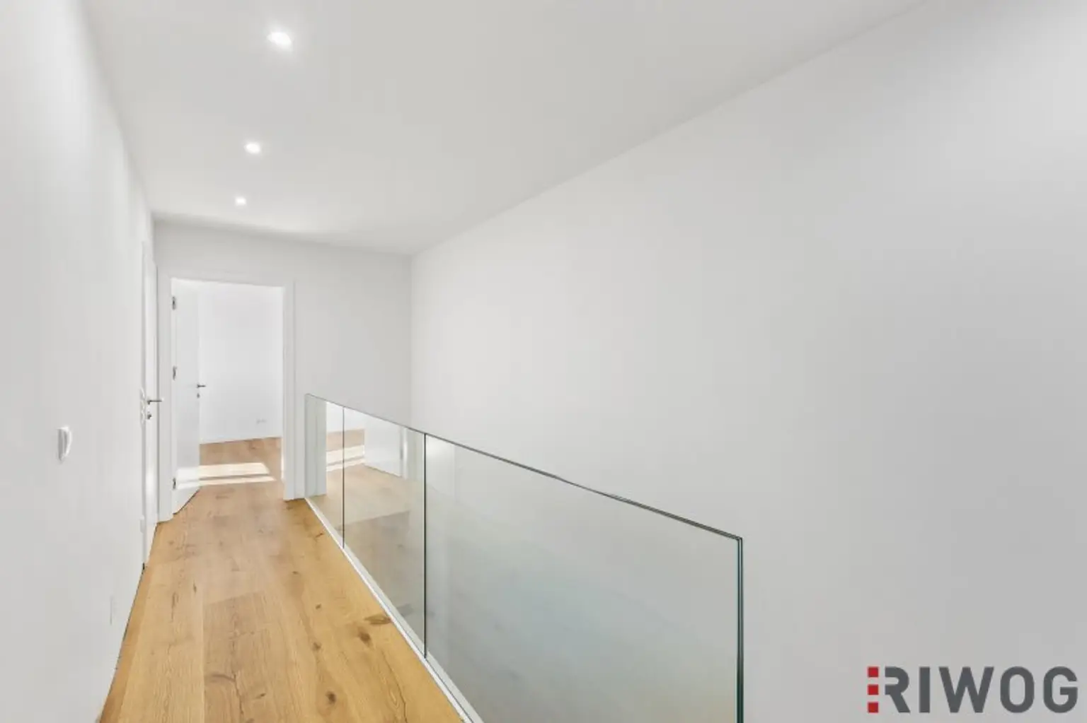 SANIERTES HAUS + 140m² SÜD-GARTEN | 5 MIN vom BHF MEIDLING (U6/S-Bahn) | LUFTWÄRMEPUMPE | RUHELAGE | NUTZUNGSRECHT 250m² Grünfläche