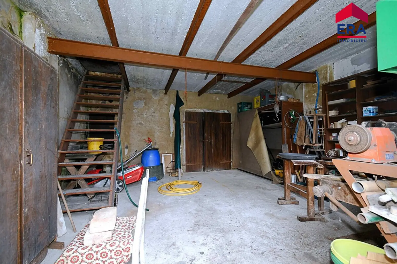 Absolut gut gelegener uneinsehbarer Bauernhof!