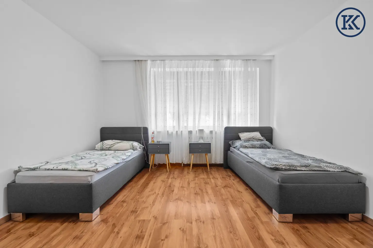 Lebendiges Unternehmen mit monatlichen Einnahmen von 10-12.000€