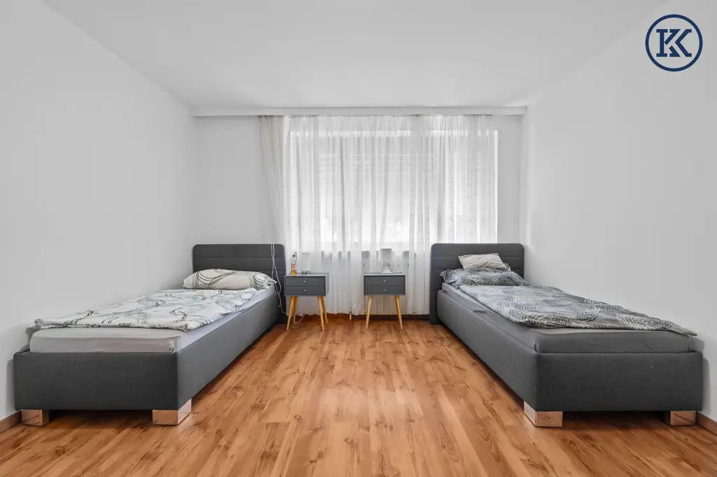 Lebendiges Unternehmen mit monatlichen Einnahmen von 10-12.000€