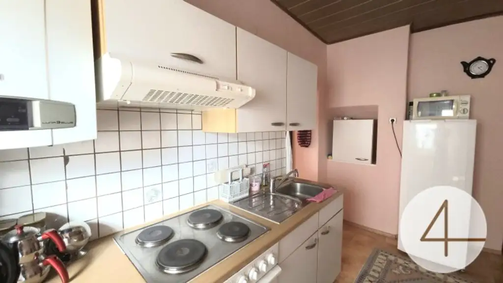 Zwei Wohneinheiten unter einem Dach – Wohnhaus mit Garten in Hainfeld