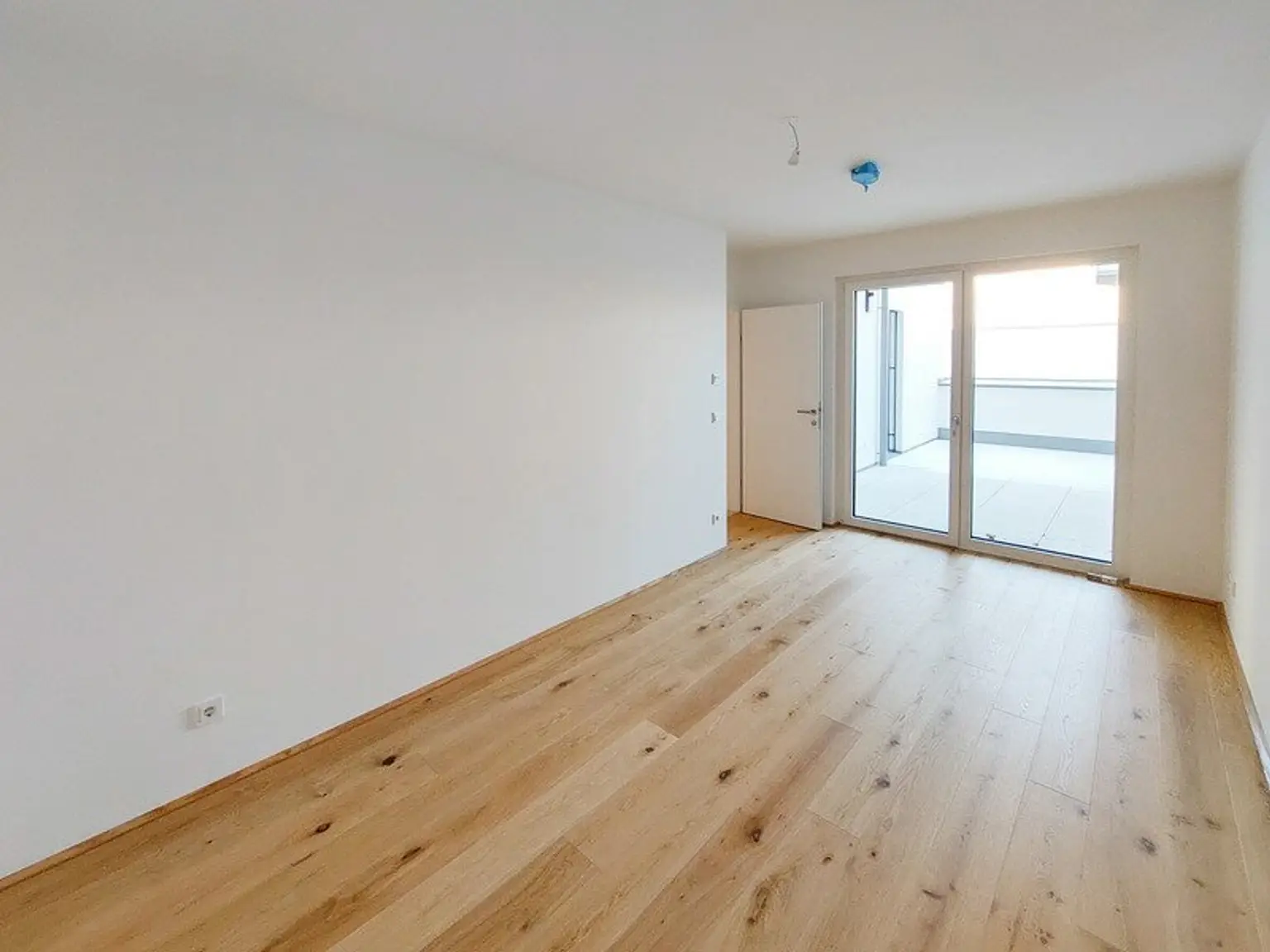 Ihr hochwertiger Erstbezug in U1 Nähe! 2 Terrassen, 2 Badezimmer! Inkl. moderne Markenküche! Provisionsfrei für den Käufer