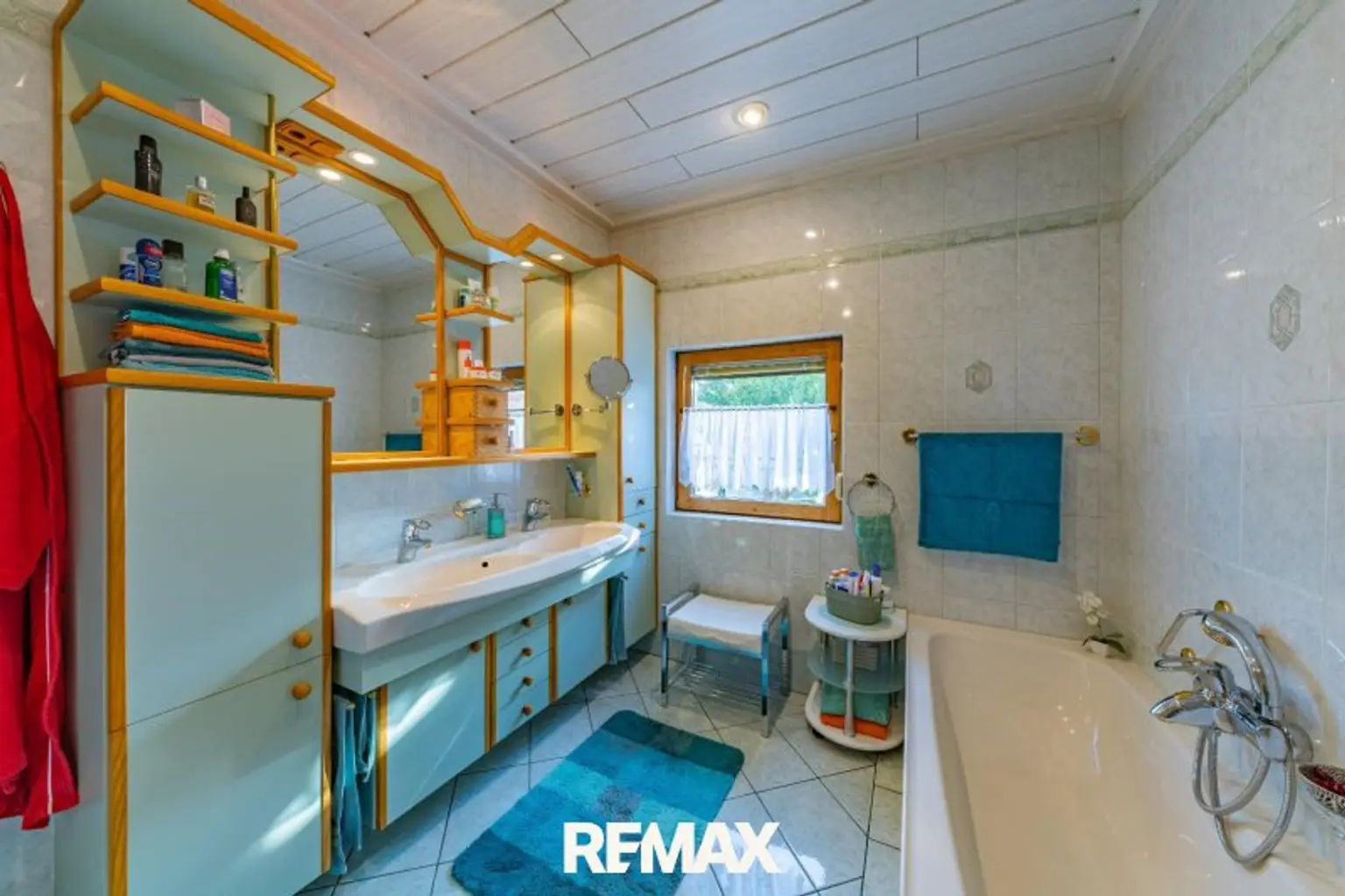 Badezimmer 2.OG