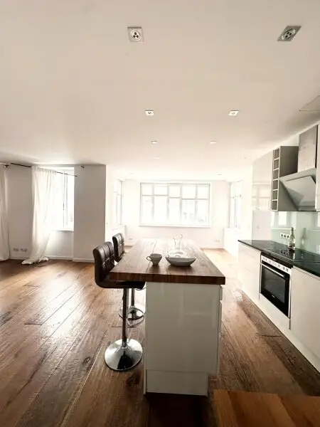Ein Zuhause für Ästheten und Liebhaber stilvoller Altbaukultur mit knapp 94m² | 8m² Balkon - 1160 Wien