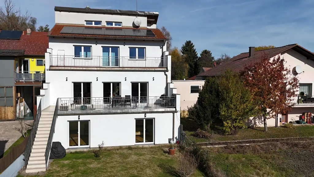"Energieeffiziente Villa in schöner Lage"
