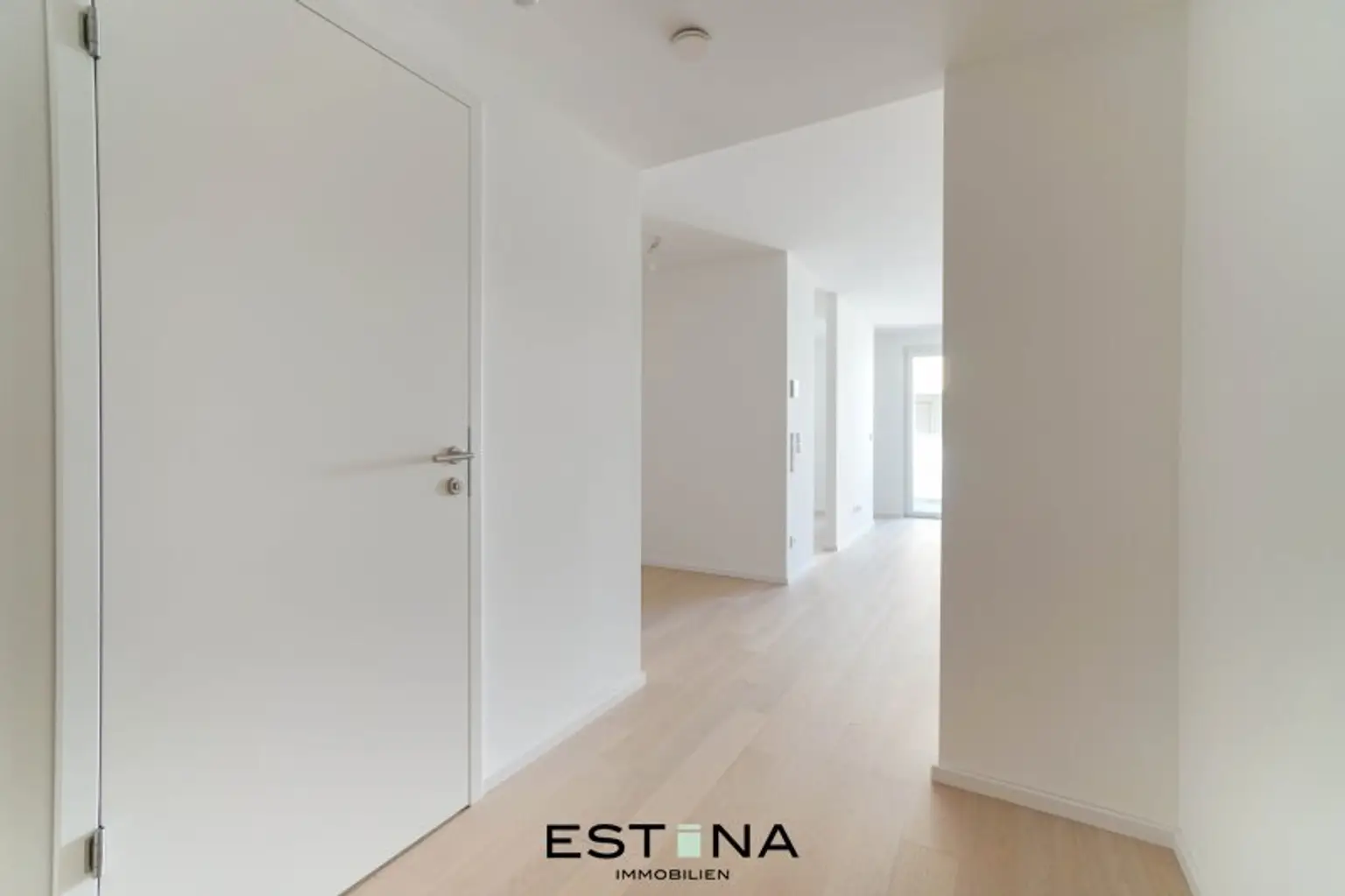 Nähe Erholungsgebiet Wienerberg - Pärchenwohnung mit Balkon