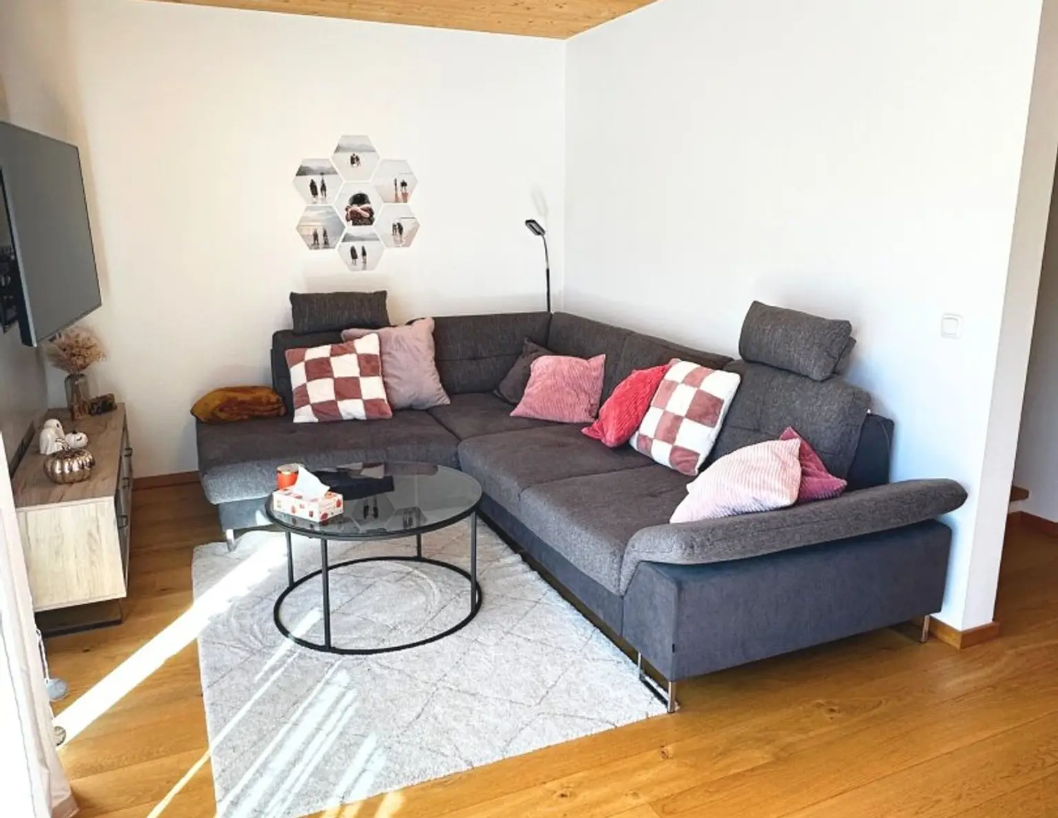 Moderne 6 Zimmer Doppelhaushälfte - Garten und Carport