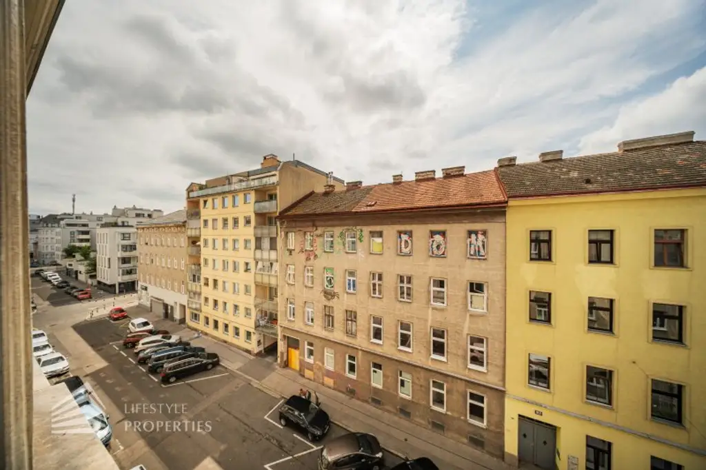 Helle Garconniere, Nähe Reumannplatz