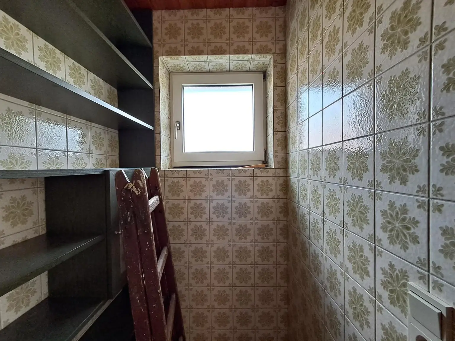 6 Zimmer ein großzügiges Grundstück und viel Platz warten auf eine nette Familie