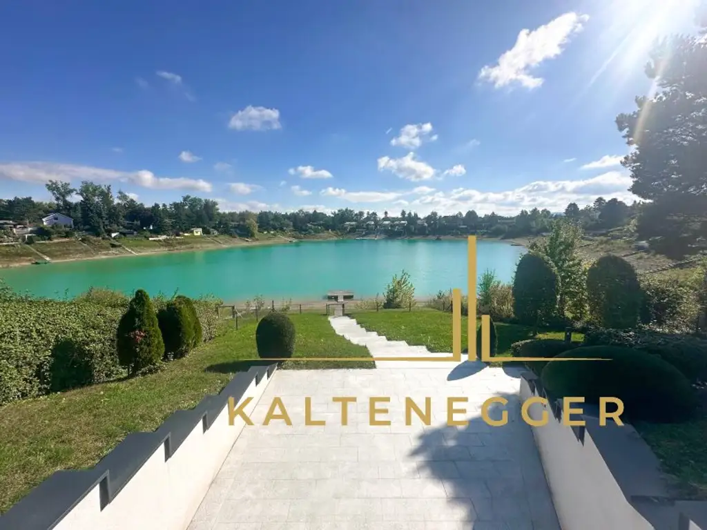 Architektentraum direkt am See