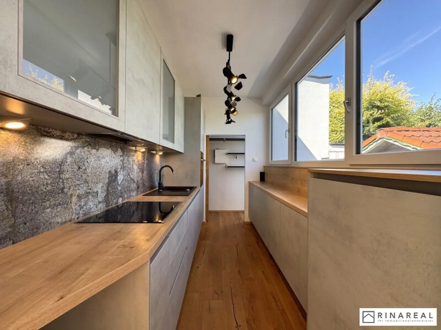 Bungalow mit Randlage an der Wienerbruckstraße - ca. 244 m² Eigengrund | 4 Zimmer | BIOTOP | 2019 tlw. renoviert