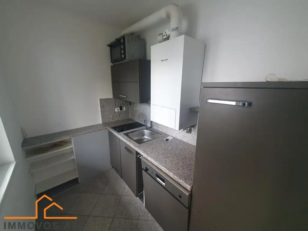 +++NEUBEZUG MIT BALKON: SPITZENNEUBAU in GRÜNEM HOF, BESTLAGE +++
