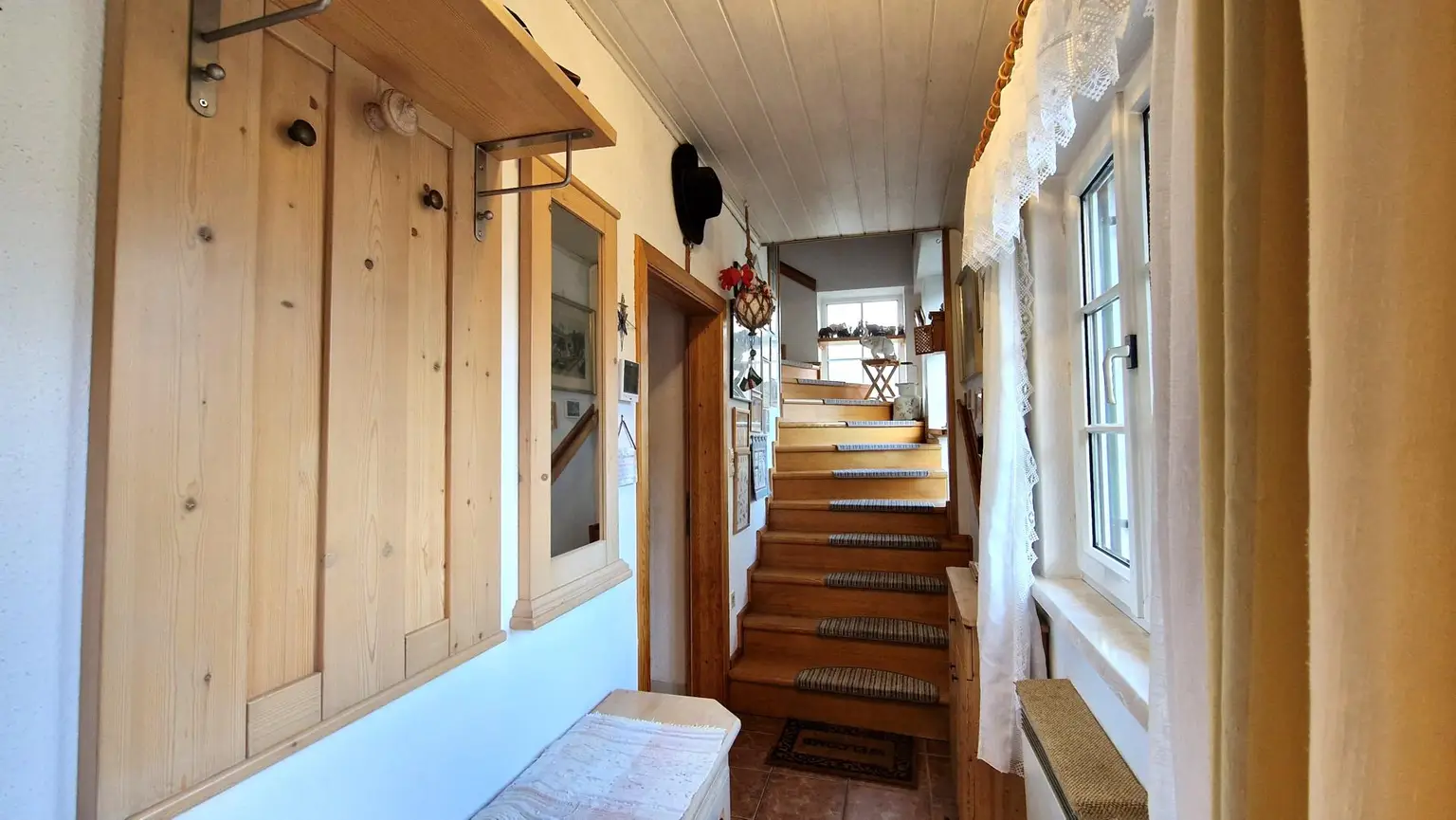 Entzückendes Einfamilienhaus mit Gartenoase in sonniger Lage