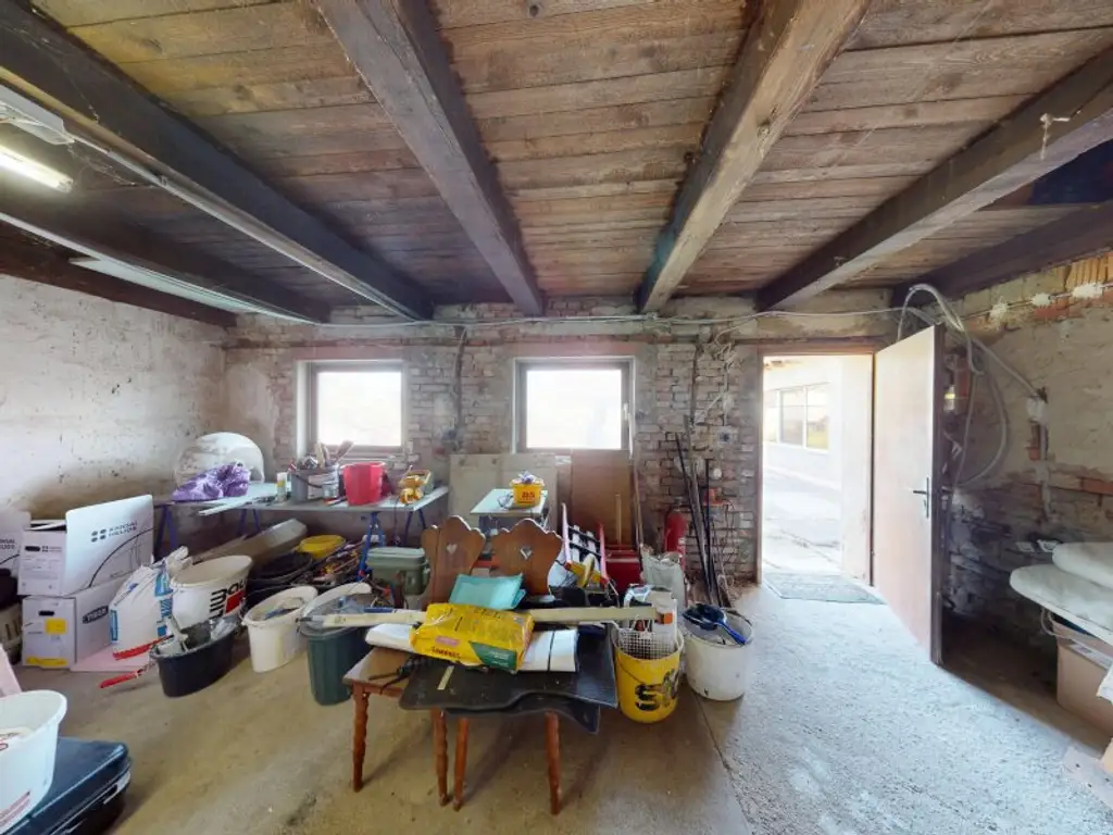 SANIERUNGSSCHNÄPPCHEN! Wer hier Hand anlegt, erfüllt sich seinen Wohntraum! Nähe Therme "Silent Spa"!