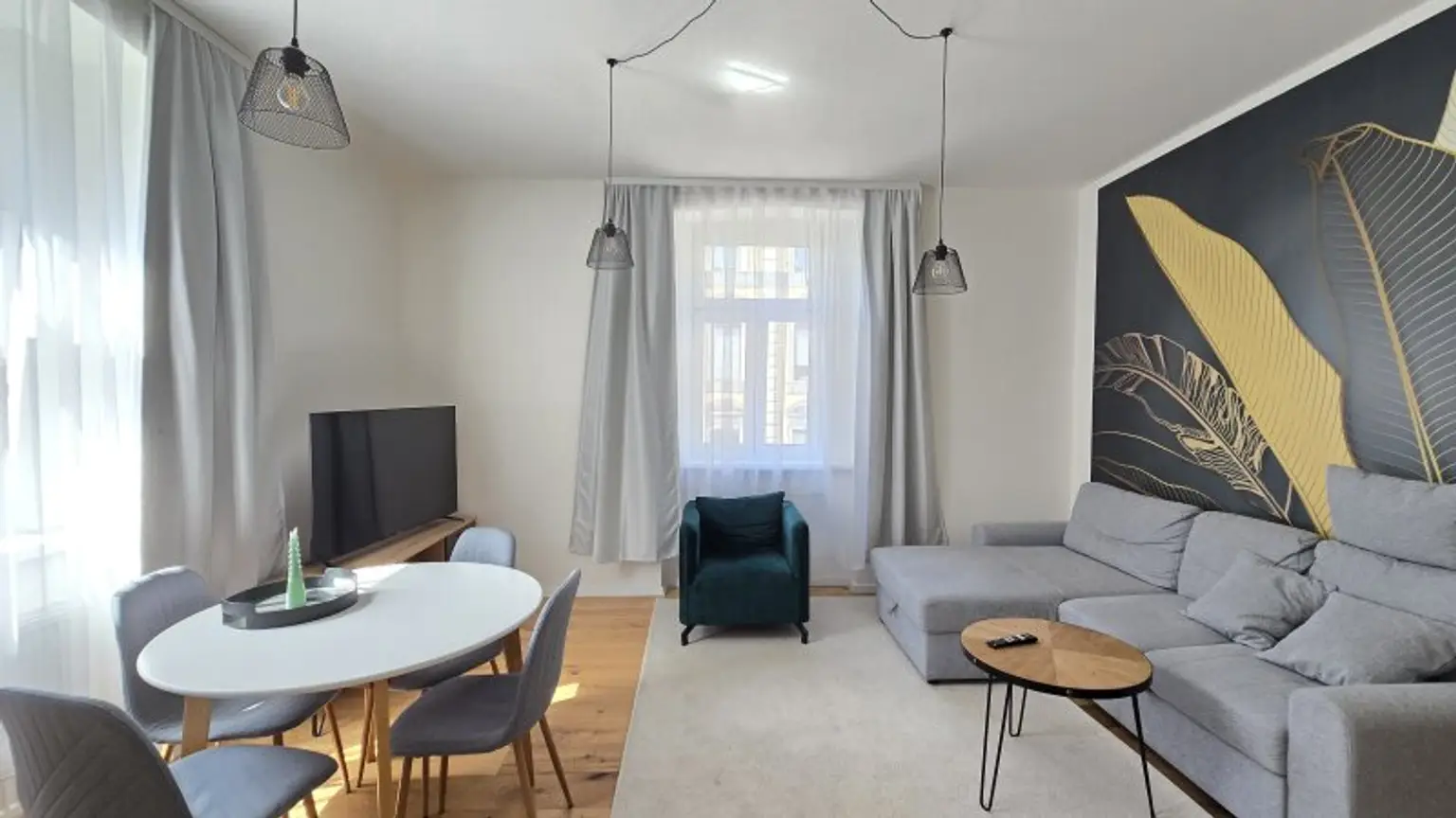 Neusanierte zwei Zimmerwohnung