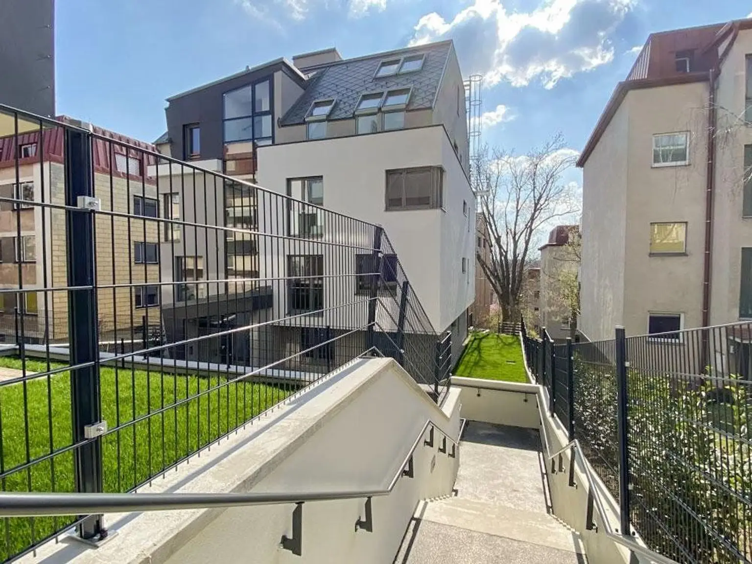 Penthouse mit Weitblick für gehobene Ansprüche // Pentzhouse with views for high demands //