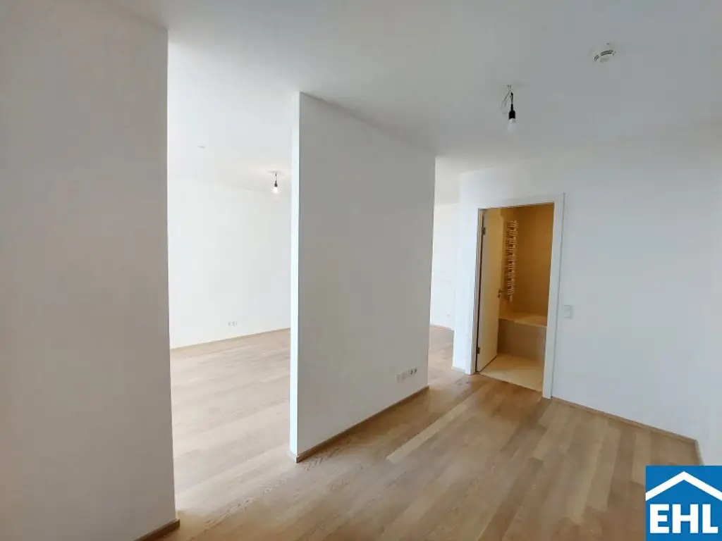 Traumhafte 2 Zimmerwohnung mit Balkon im 12. Stock im MySky-Tower