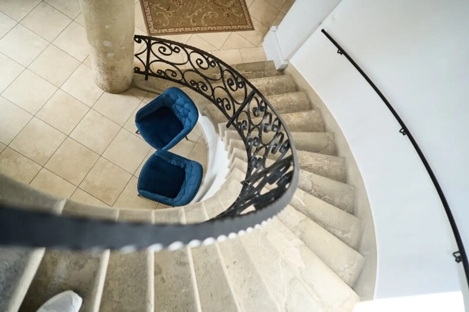 +++ Historischer Immobilienkomplex im Herzen von Sopron mit vielseitigem Entwicklungspotenzial +++