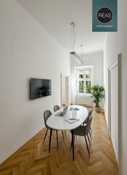 Klimatisiertes Büro bei neuer U5 Station! Repräsentatives Haus in bester Innenstadtlage bei der Votivkirche!