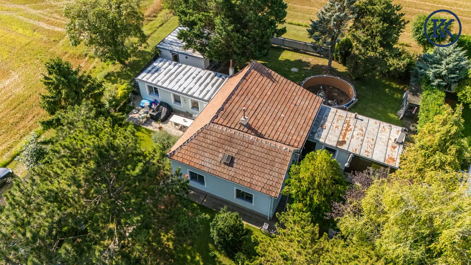 Versteckt in einer ruhigen Gartensiedlung wartet ein kleines Juwel auf Sie!