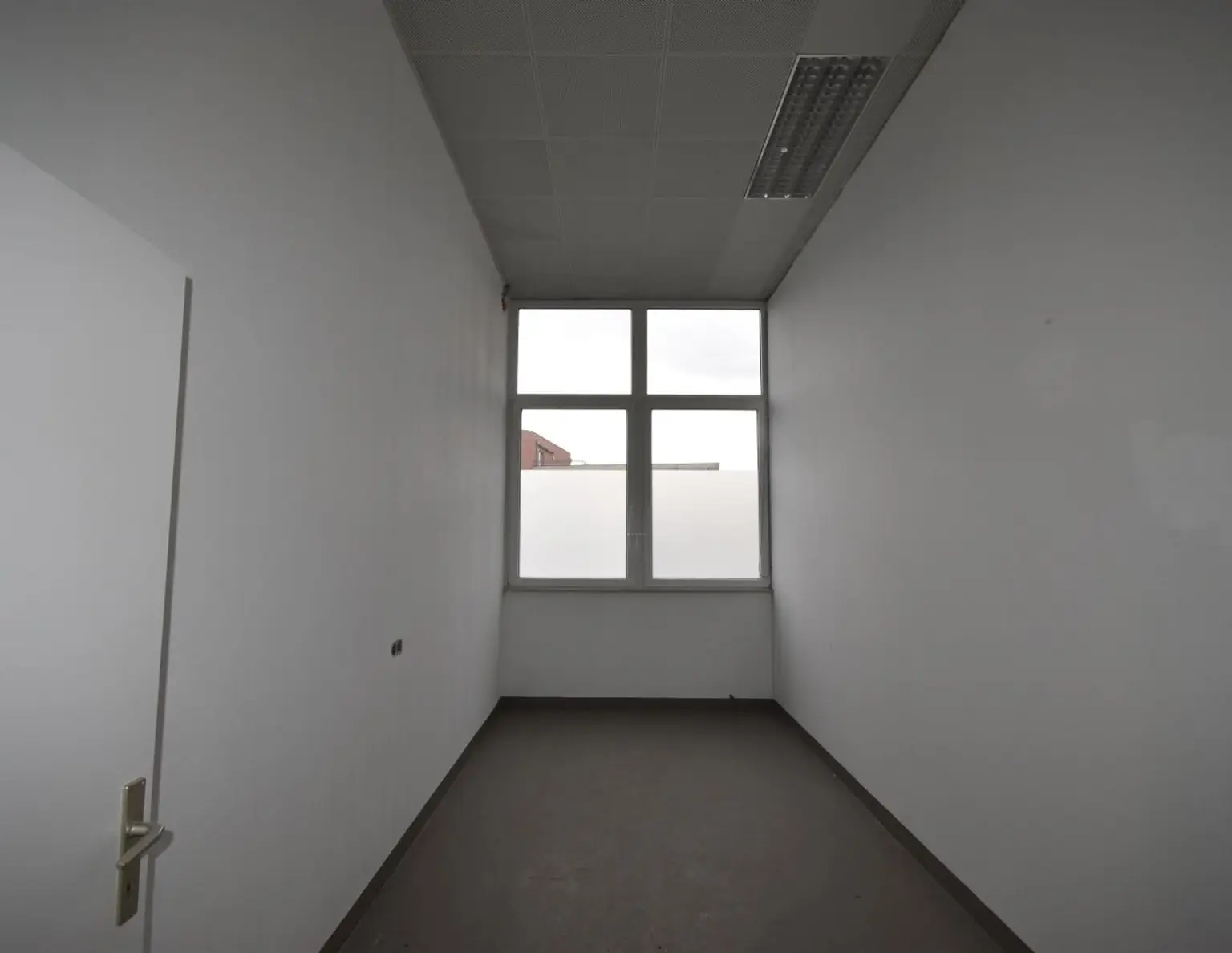 "BETRIEBSOBJEKT mit BÜRO und LAGER in Bergheim mit guter Anbindung"