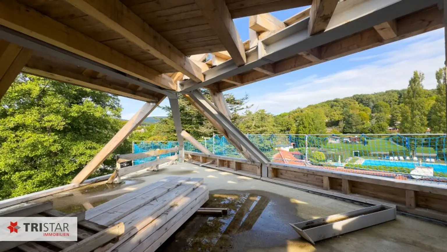 Investment am Wolfersberg · Architektur & Natur vereint! 18 Einheiten, 26 Garagenplätze, Dachgärten mit Pool – Waldpanorama !