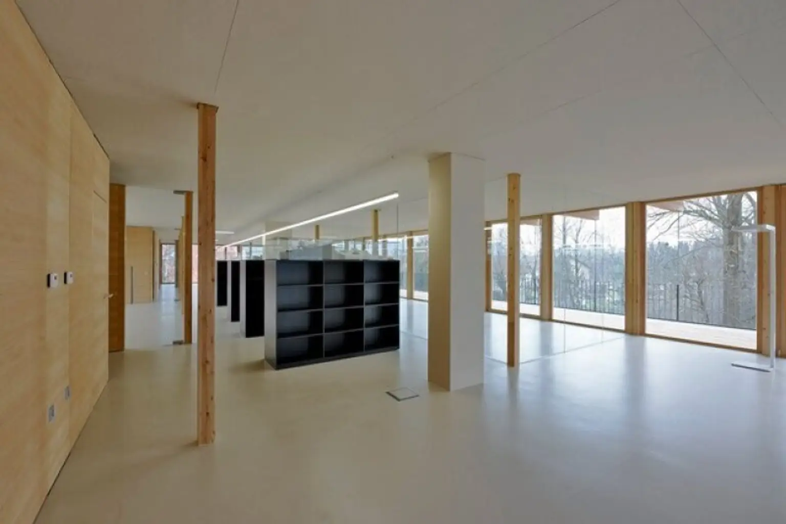 Das Traumbüro - komplette, oberste Etage, riesiger Balkon, tolle Architektur, Parkplätze