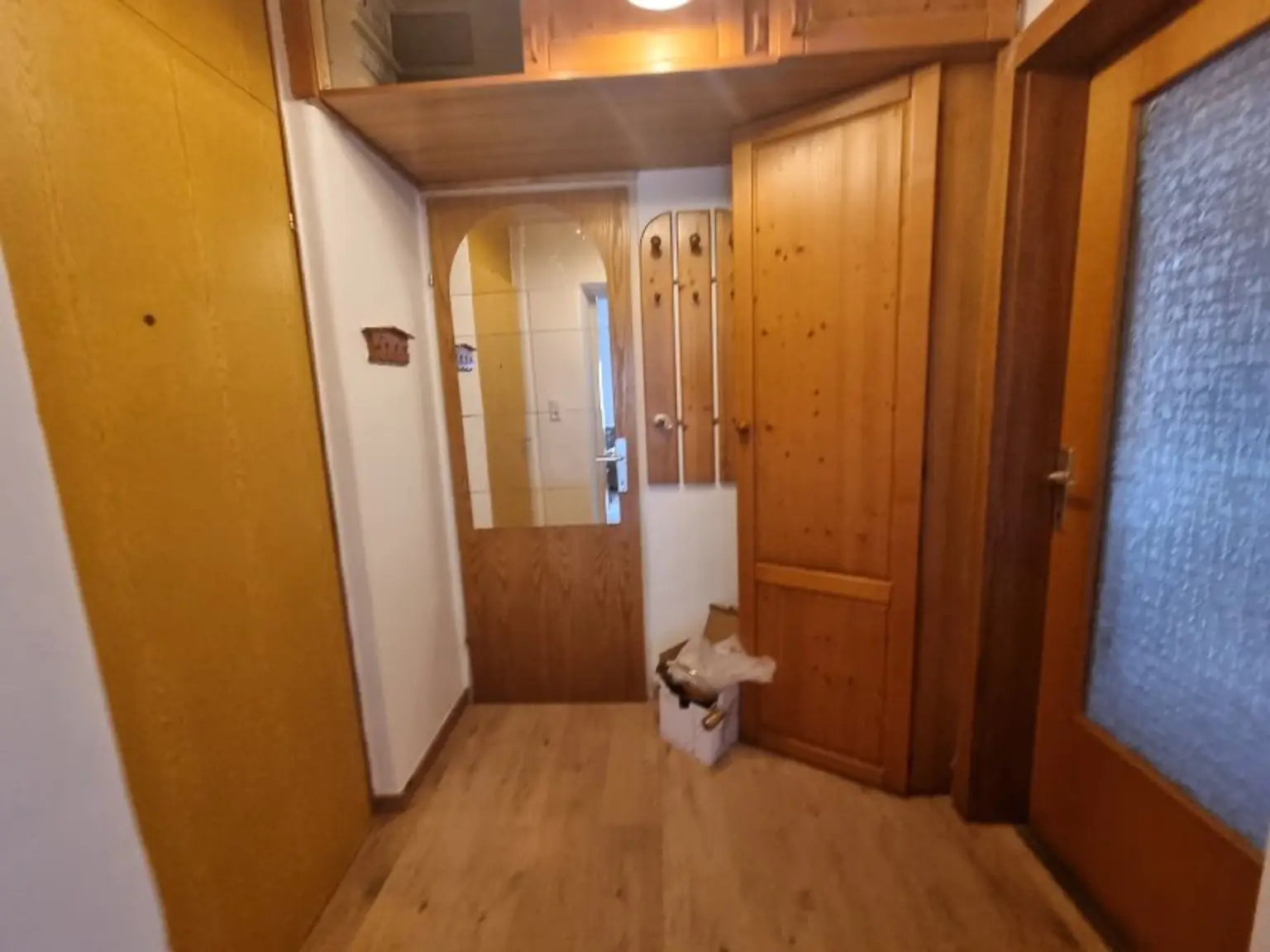 Möblierte Garconniere sucht neuen Besitzer!