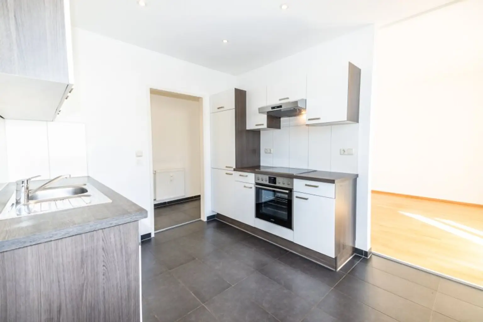*WOW* I MODERN I CARPORT I TOP LAGE I SEHR MODERN I FAMILIENWOHNUNG I DUSCHE I HAUSTIERE WILLKOMMEN I IM HERZEN VON KAPFENBERG I PROJEKT WOHNEN I