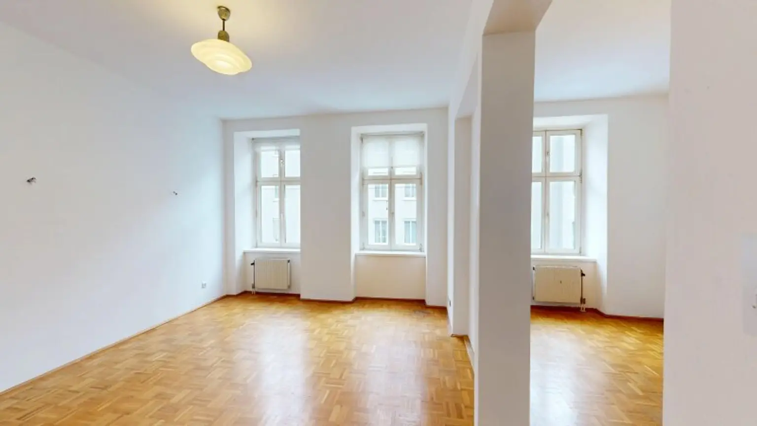 Lage Lage Lage - 99 m² Wohnung mit Potenzial & 4 Zimmern Nähe Kutschkermarkt
