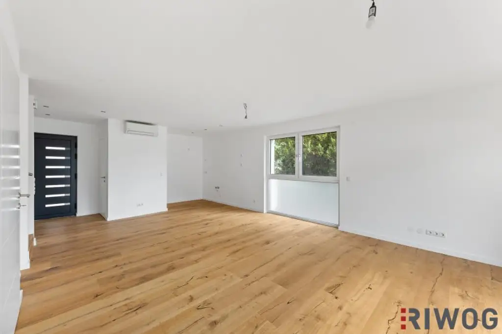 *Niedrigenergiehaus*EXKLUSIVE Ausstattung*ERSTBEZUG*inklusive 1 Stellplatz
