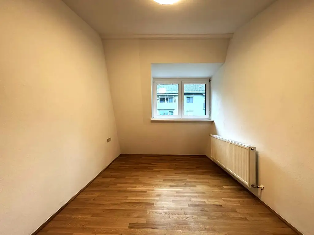 Gepflegte 2-Zimmer-Wohnung Nähe LKH und FH zu vermieten