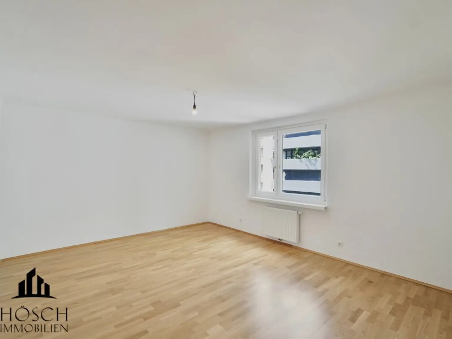 Helle, zentral begehbare 3-Zimmer-Wohnung mit Balkon in Toplage