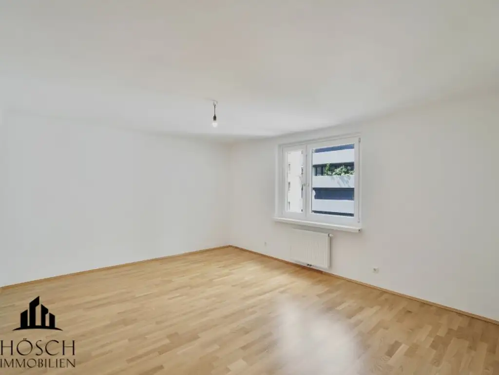 Helle, zentral begehbare 3-Zimmer-Wohnung mit Balkon in Toplage